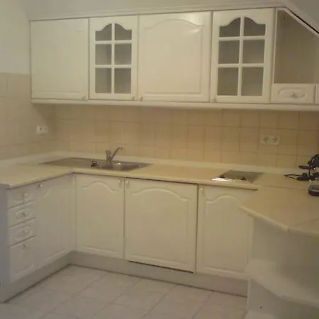 Pensionat Enter Apartmanhaz *